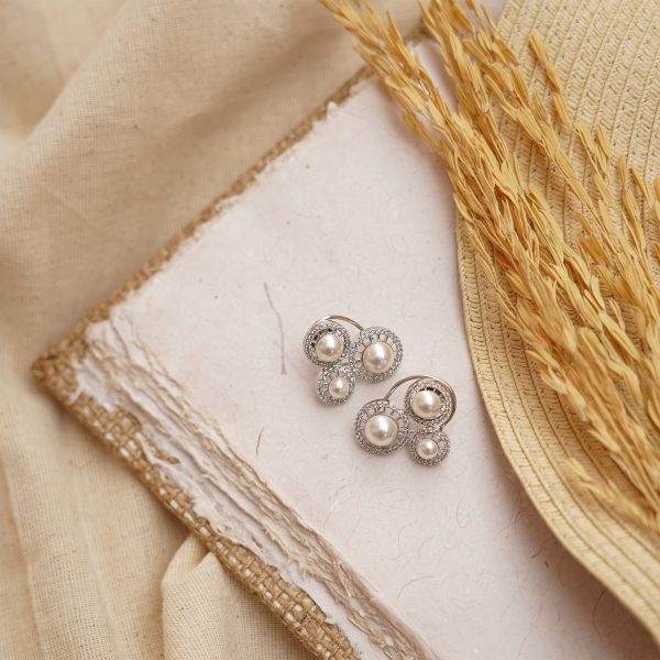 Mia Stud - Image 2