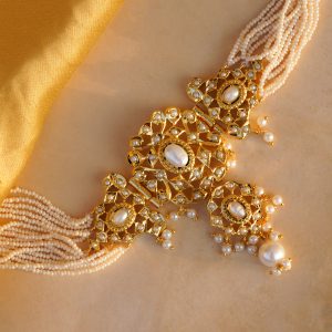 Zohha Choker
